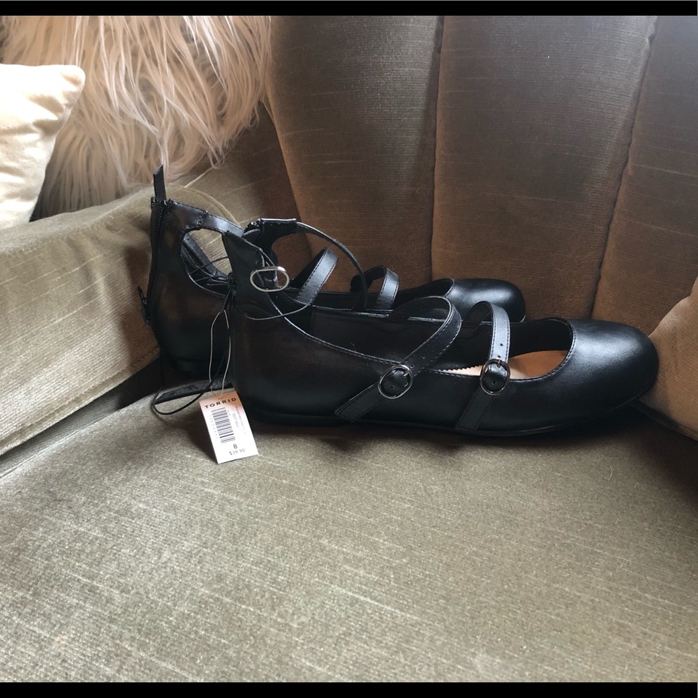 Never been worn torrid flats
